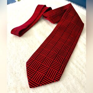 Fratelli Red and Black Geometric Silk Tie